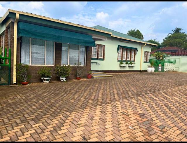 3 BEDROOM HOUSE FOR SALE IN WESTERN EXT